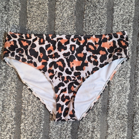 Other - Leopard Print Bikini Bottoms New Without Tag